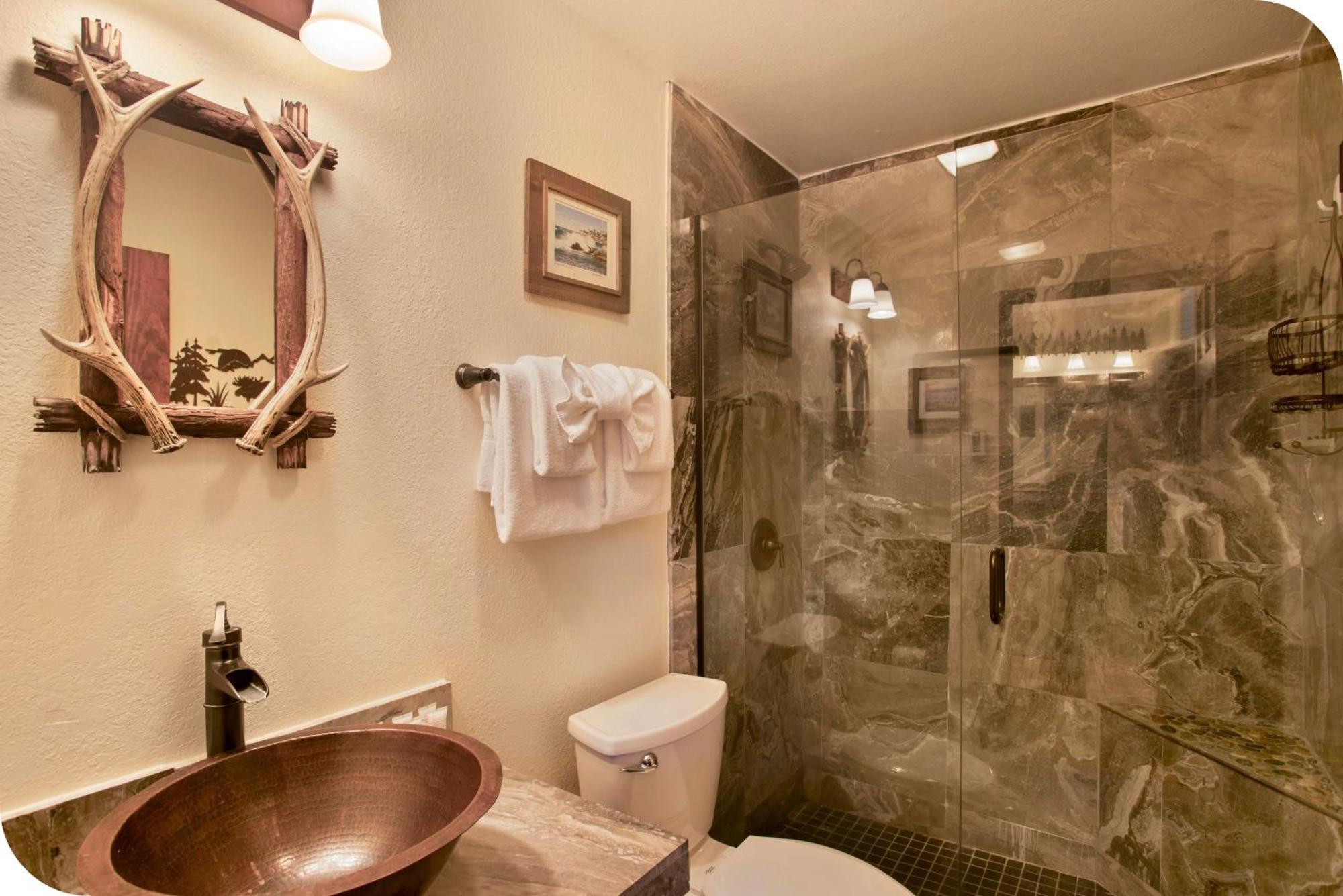 Aspen Creek By 101 Great Escapes *