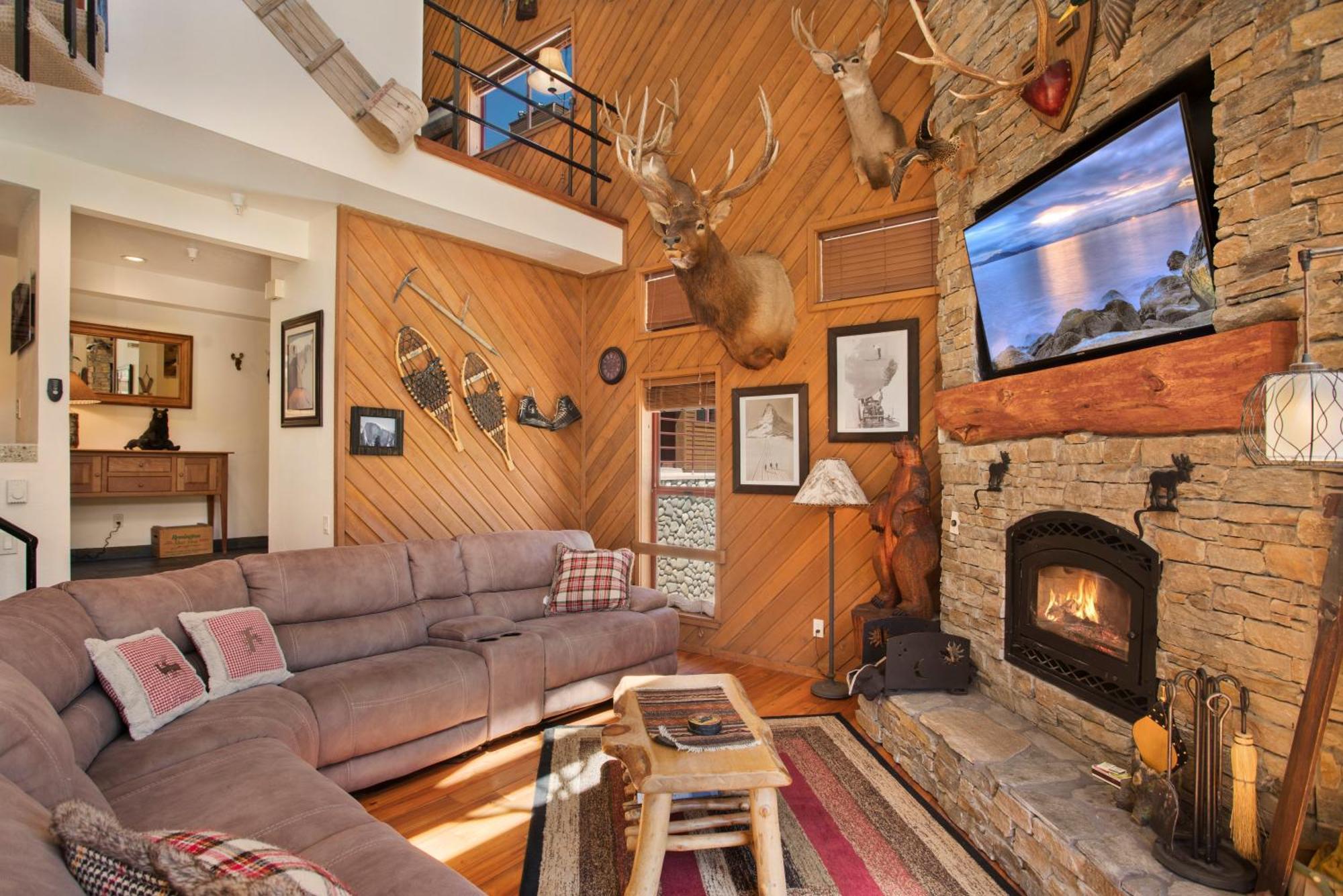 Aspen Creek By 101 Great Escapes *
