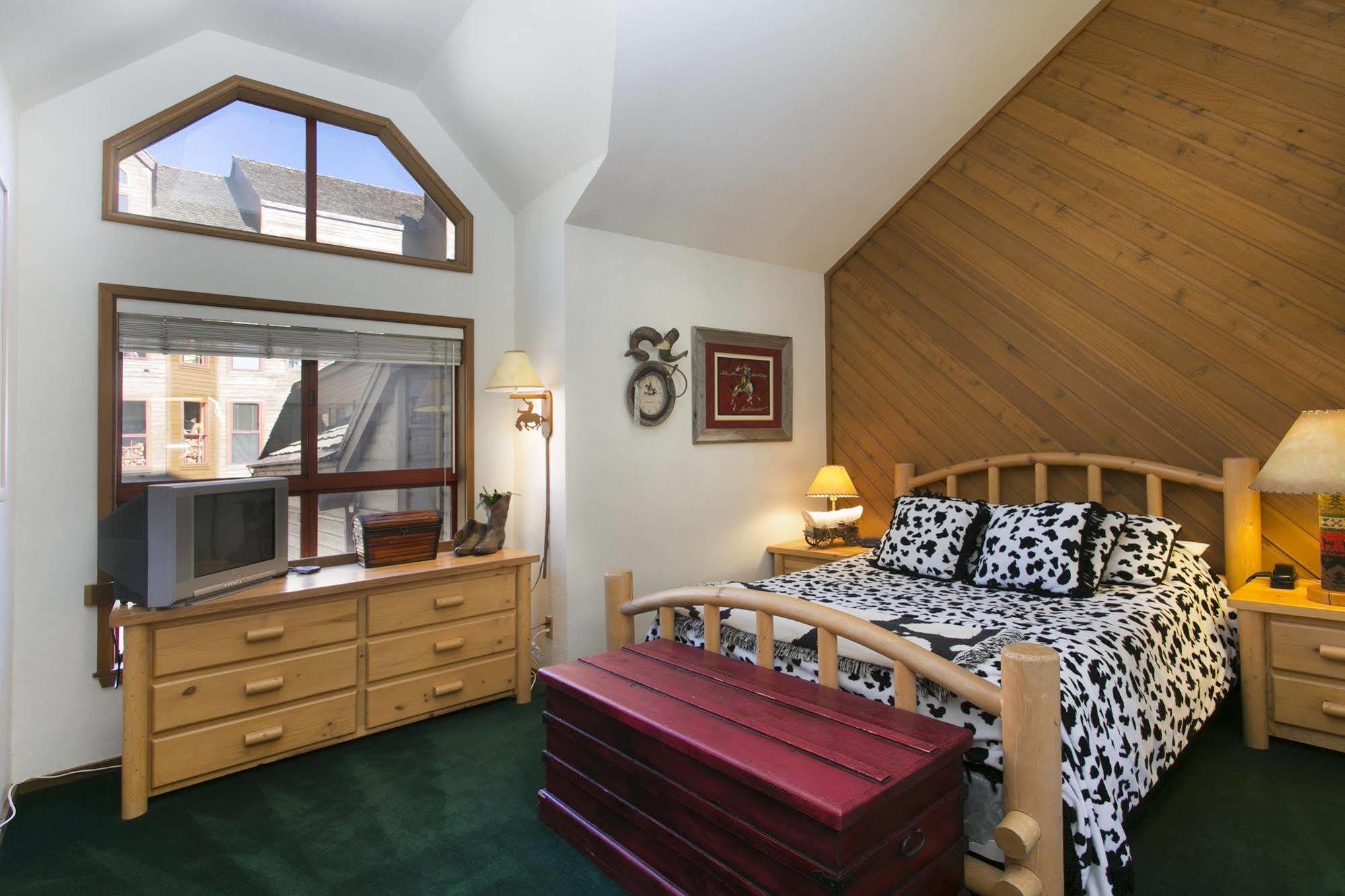 Aspen Creek By 101 Great Escapes * Mammoth Lakes